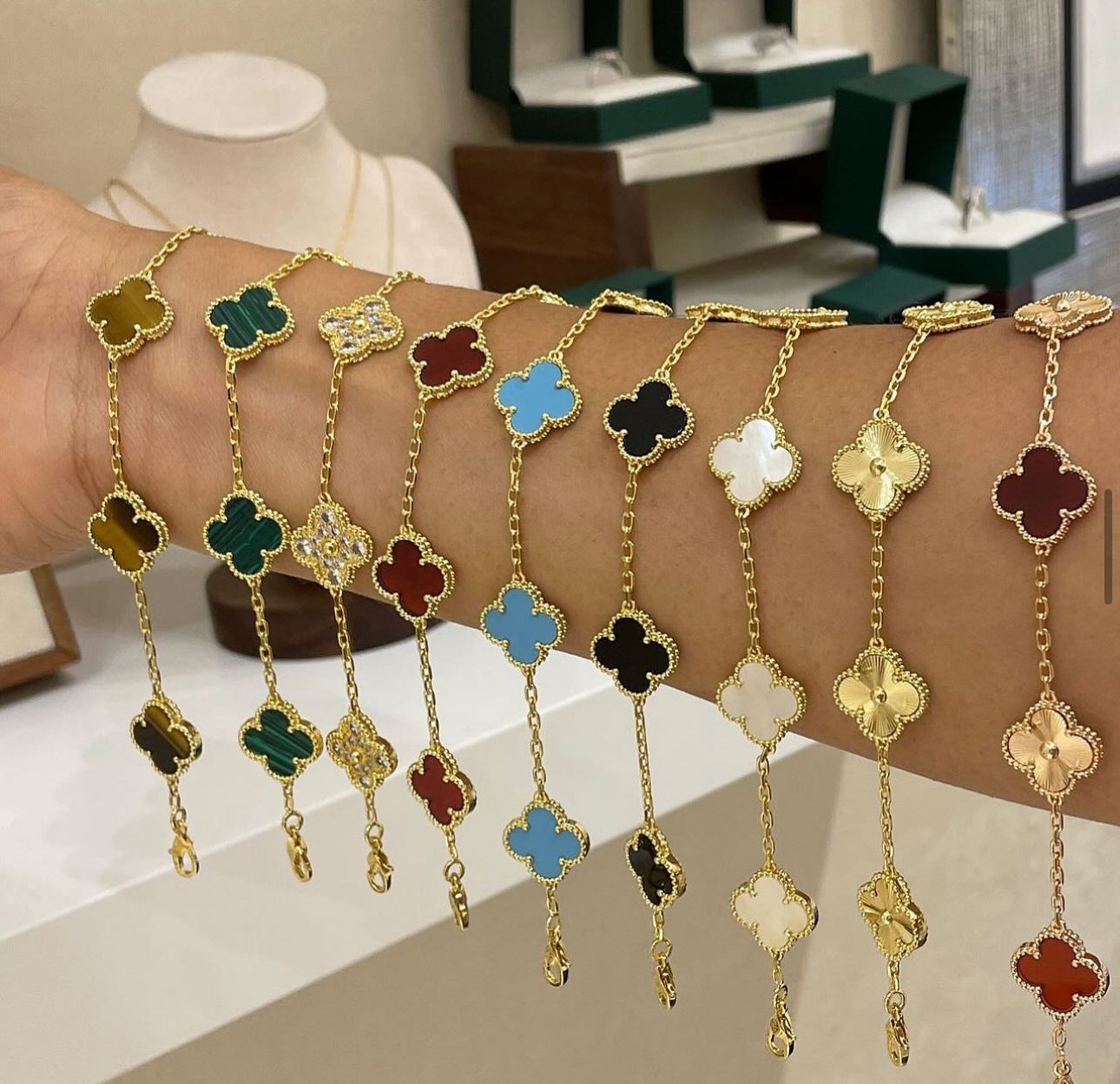 Ocean Blue Cleef Charm Bracelet | Gold